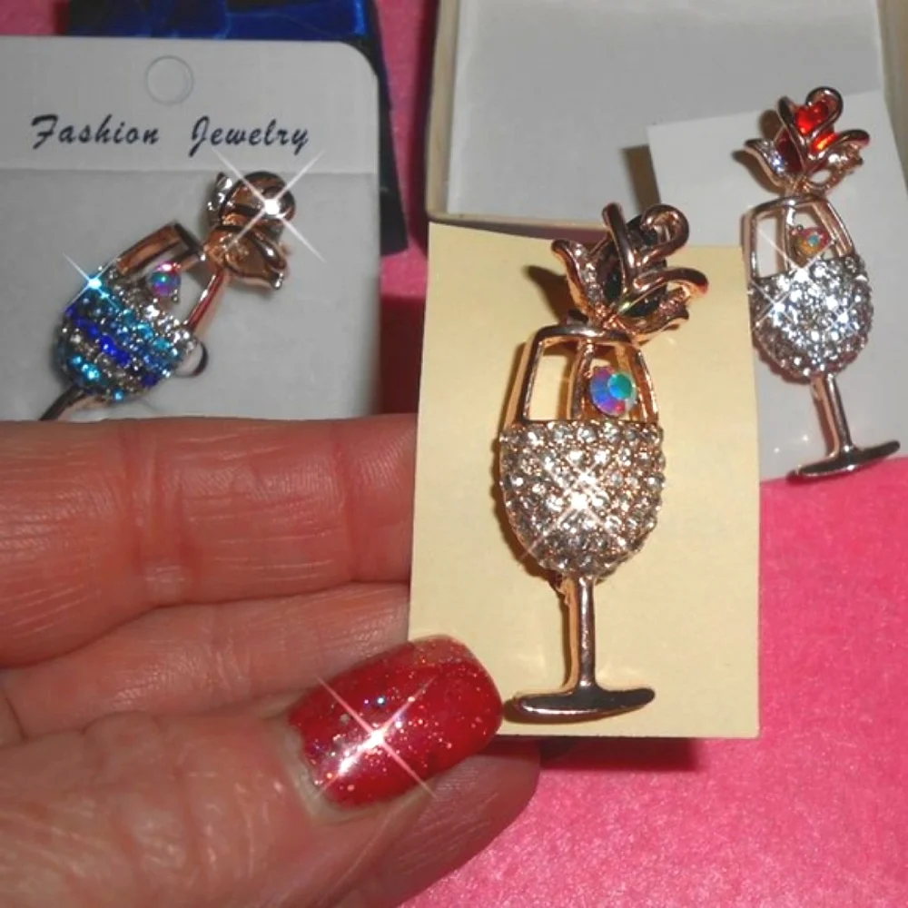 Rosegold Plated Austrian Crystal WineGlass Rose Stem Brooch